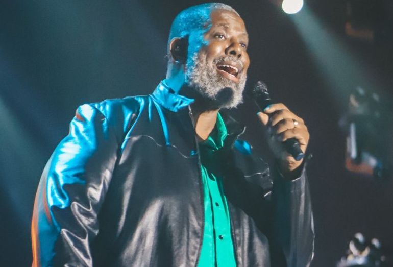 Péricles regrava Roberto Carlos em parceria com Padre Marcelo Rossi