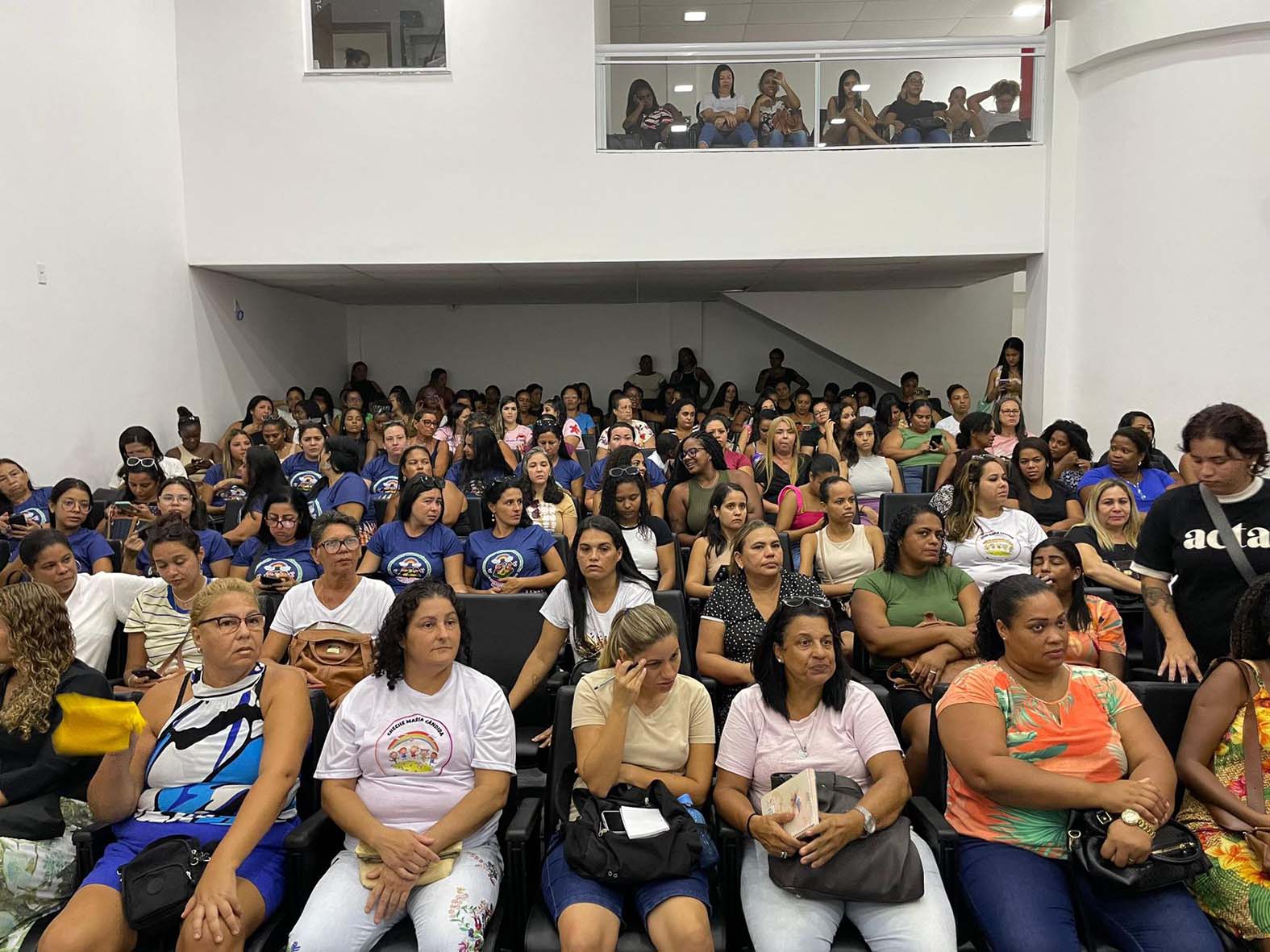 Arraial do Cabo realiza capacitação para profissionais da educação com foco nos auxiliares de classe