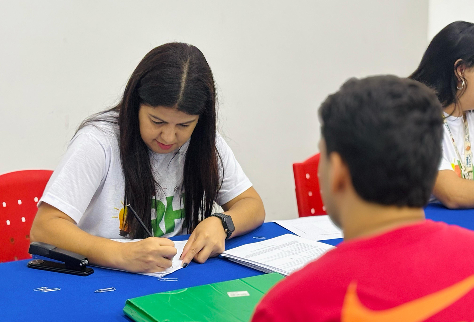 Arraial do Cabo reforça rede de ensino com novos profissionais aprovados em seletiva