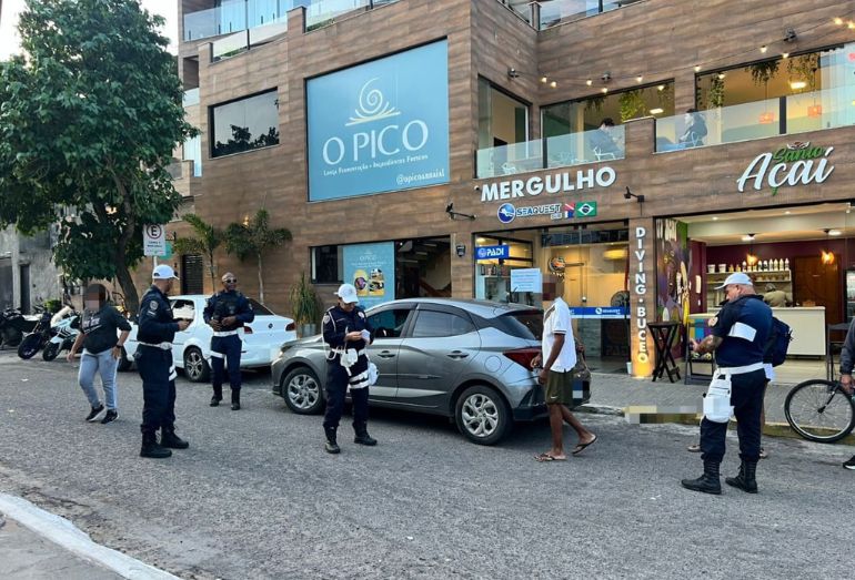 Arraial do Cabo intensifica blitz contra transporte clandestino