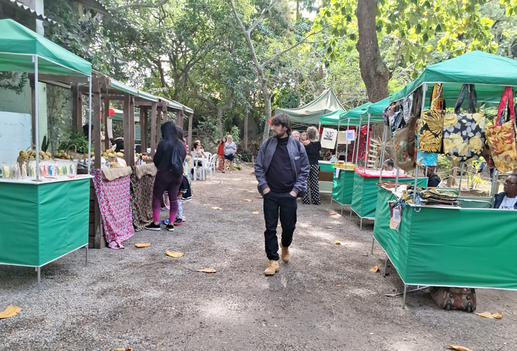 Sábado em Cabo Frio tem comida típica, ancestralidade e economia criativa na Feira Quilombola