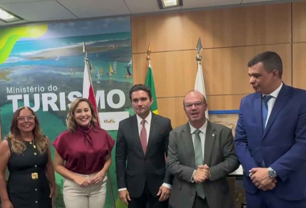 Prefeita de Araruama tem reunião com ministro do Turismo em Brasília