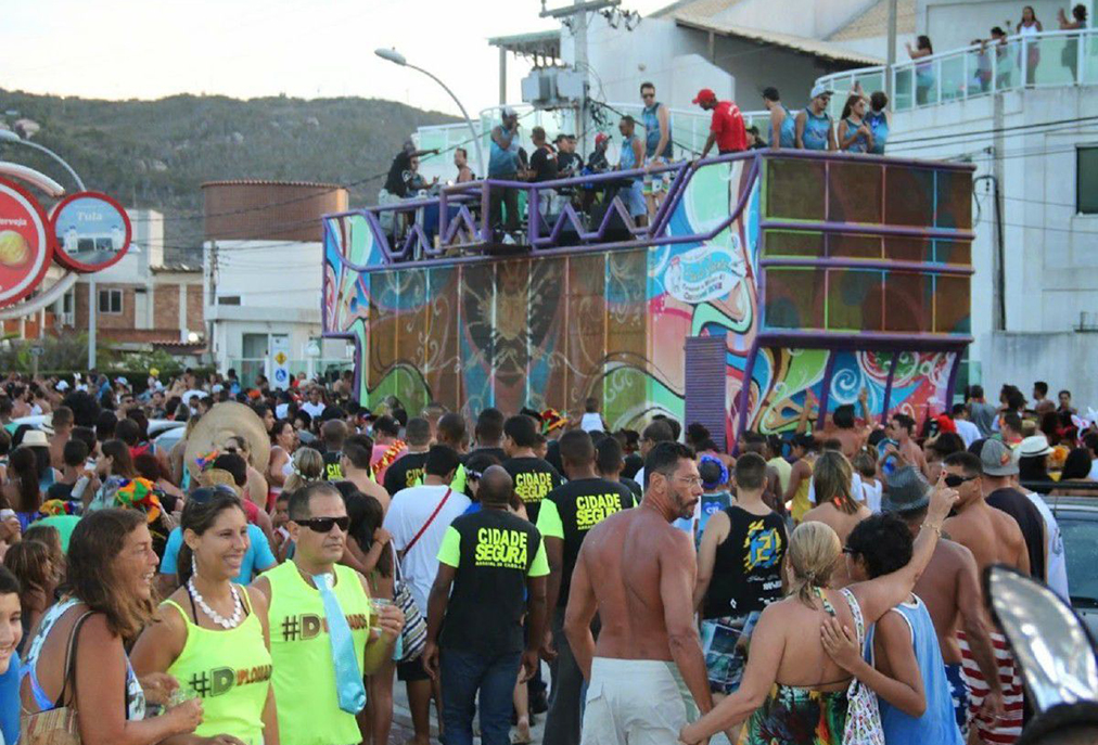 Shows, debates e a Parada marcam Semana do Orgulho em Arraial do Cabo