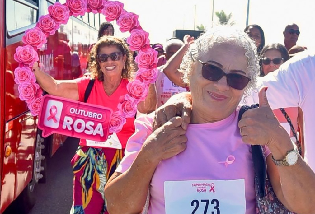 Maricá reúne mais de 600 idosos em caminhada pela saúde na Orla de Itaipuaçu