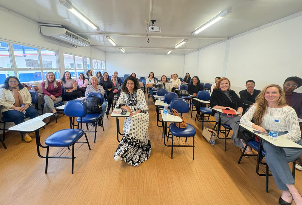 Workshop em Cabo Frio esclarece procedimentos de entrega legal de bebês