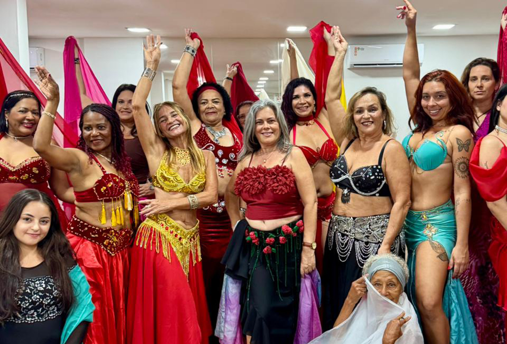 Aulas gratuitas de Dança do Ventre têm novas vagas em Arraial do Cabo