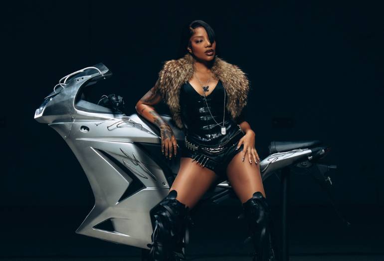 Ludmilla lança “Fragmentos”, álbum que reinventa o R&B com influências da música brasileira