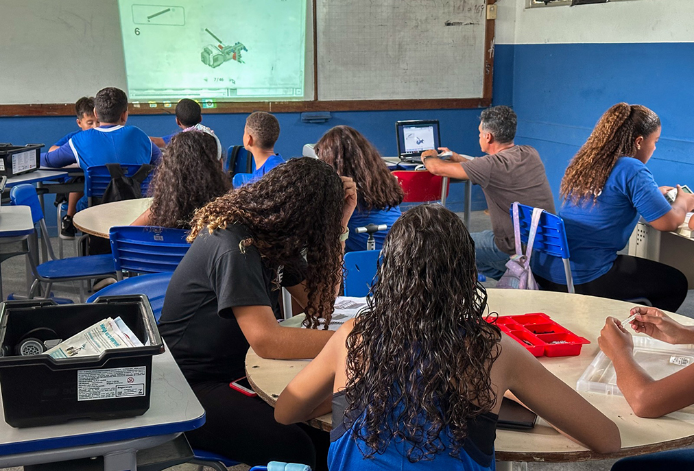 Cabo Frio promove cerimônias para alunos da Educação Tecnológica
