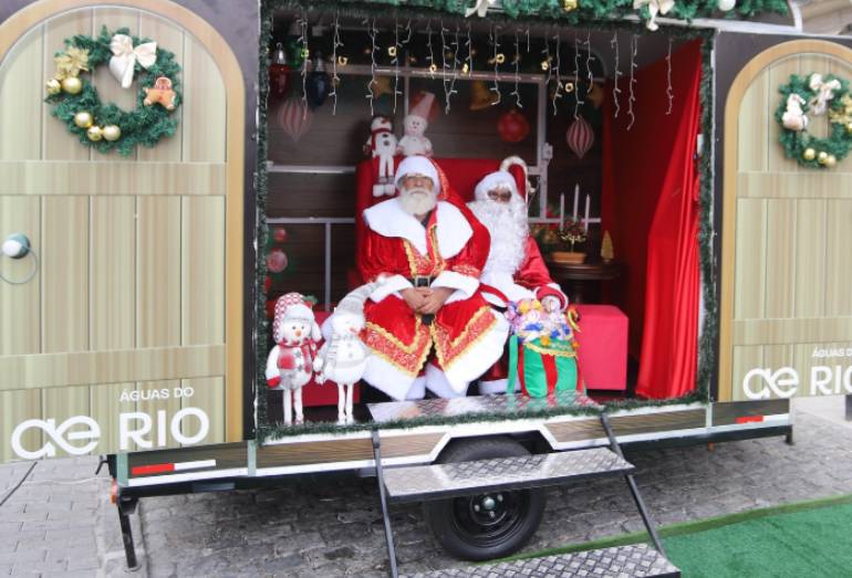 Segunda edição do projeto “Natal Encantado” leva magia, inclusão e esperança a 33 favelas do Rio