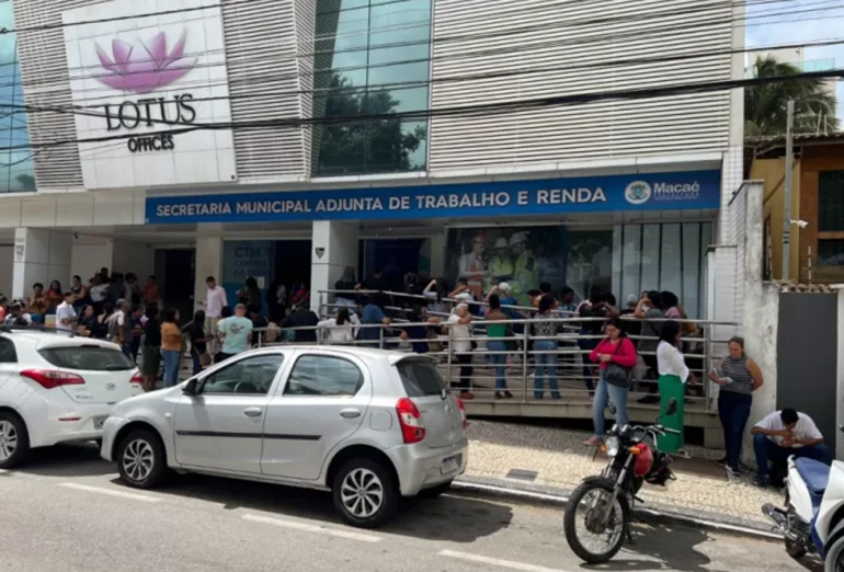 Macaé começa a semana com 469 novas vagas de emprego