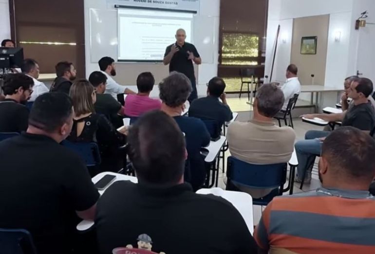 Prefeito de Rio das Ostras anuncia atualização do Código de Obras do município