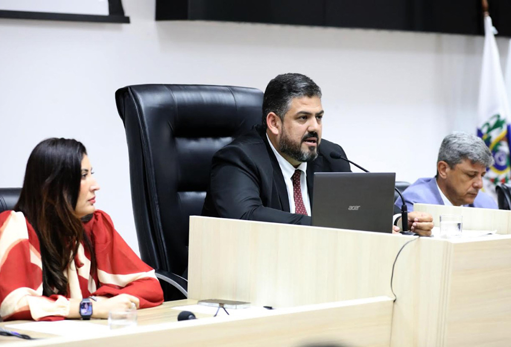 Câmara de Macaé aprova programa de combate ao suicídio e à automutilação