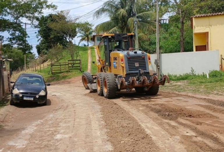 Rio das Ostras reforça ações de melhorias em ruas e espaços públicos da cidade