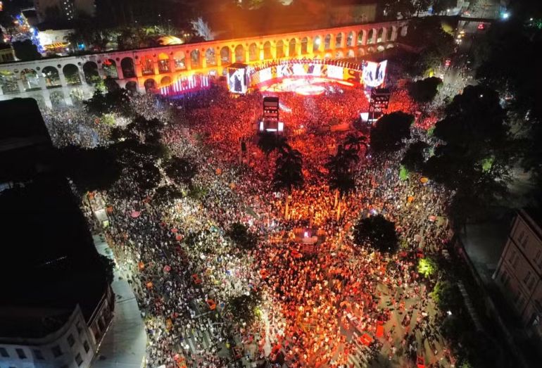 Multidão Sob os Arcos: João Gomes reúne o Rio de Janeiro para gravação histórica de DVD com Ivete e Zeca Pagodinho