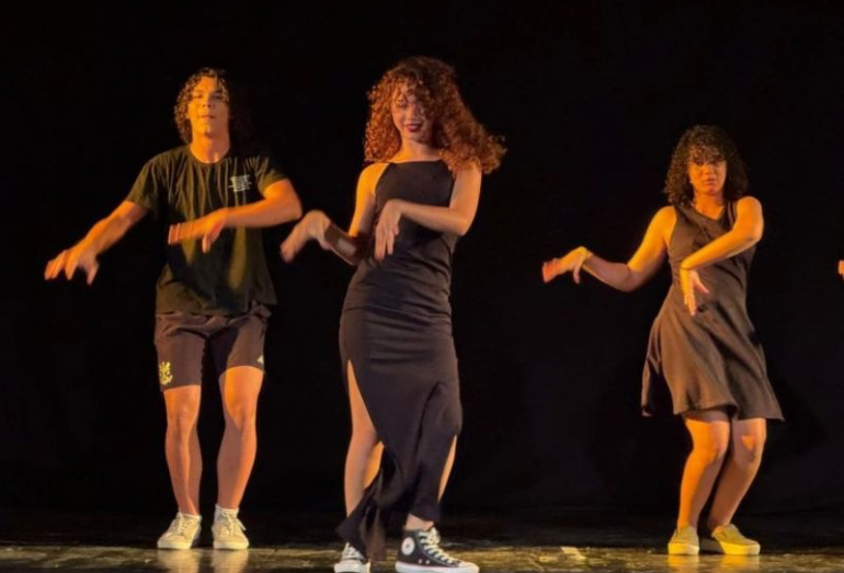 Teatro de Rio das Ostras recebe apresentações de alunos do CIEP Mestre Marçal