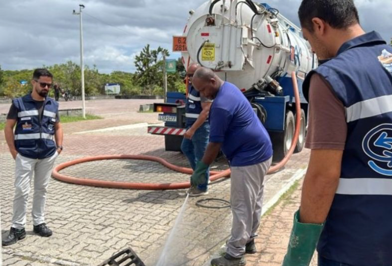 Rio das Ostras identifica 6 ligações clandestinas de esgoto na Lagoa de Iriry