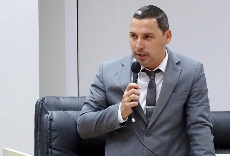 Macaé avança em políticas ambientais com proposta de programa permanente de arborização