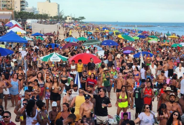 Campanha “Não é Não” reforça respeito e segurança na folia em Macaé