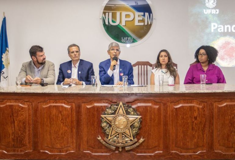 Aula inaugural do curso da UFRJ em Macaé aborda usa de IA na prevenção de pandemias