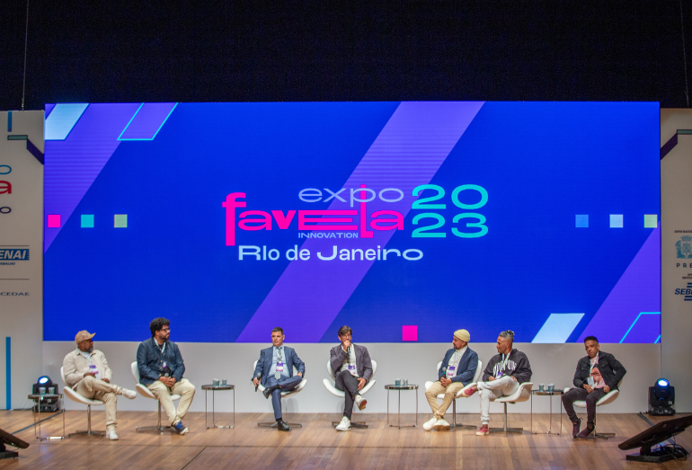 Expo Favela tem conversa sobre Samba, Favela e Negócio com o grupo Bom Gosto e Alexandre Ramalho, diretor comercial da FM O Dia