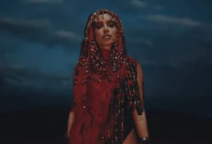 Anitta libera teaser de “CHOKA CHOKA”, música em parceria com Shakira