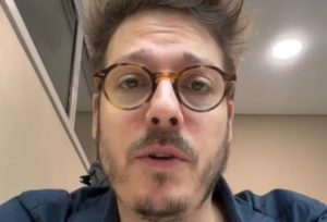 Fábio Porchat cancela shows após acidente que atingiu a plateia