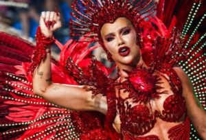 Virginia anuncia saída do posto de rainha de bateria da Grande Rio