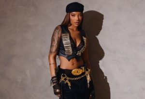 Ludmilla processa companhia aérea após cancelar voo e gastar R$ 32 mil