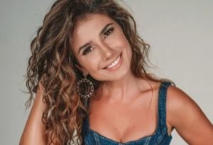 Paula Fernandes explica por que não declara apoio político: “É íntimo”
