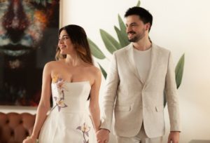 Felipe Neto se casa com Juliane Carvalho em cerimônia intimista